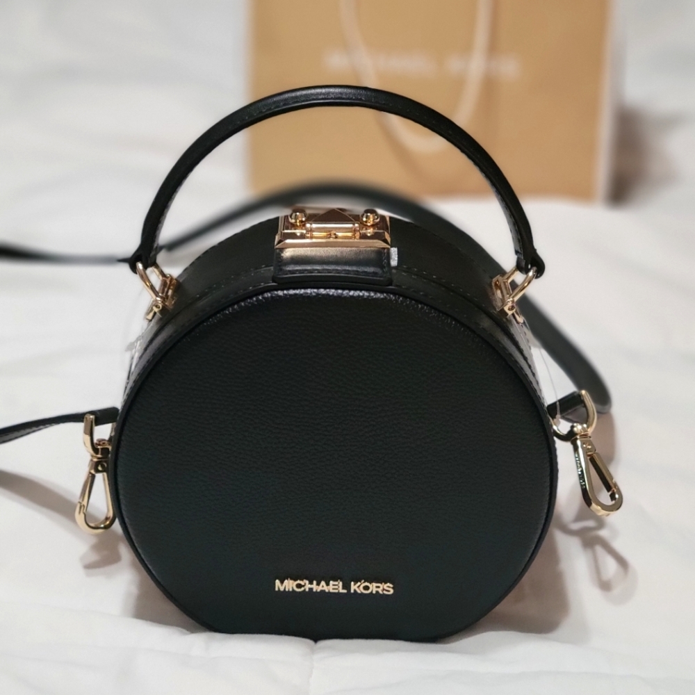 Michael Kors Serena Small Pebbled Leather Crossbody Purse Black/Gold NWT